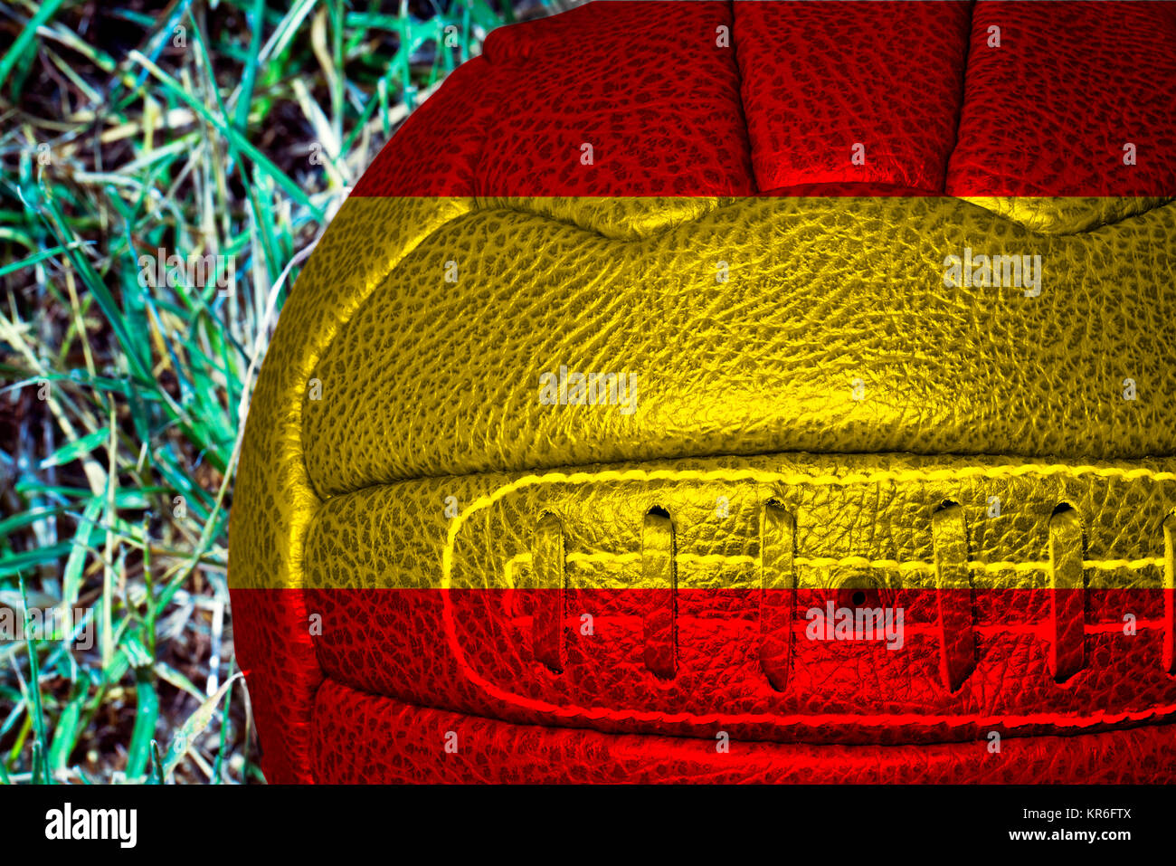 Bandiera della Spagna su vintage football Foto Stock