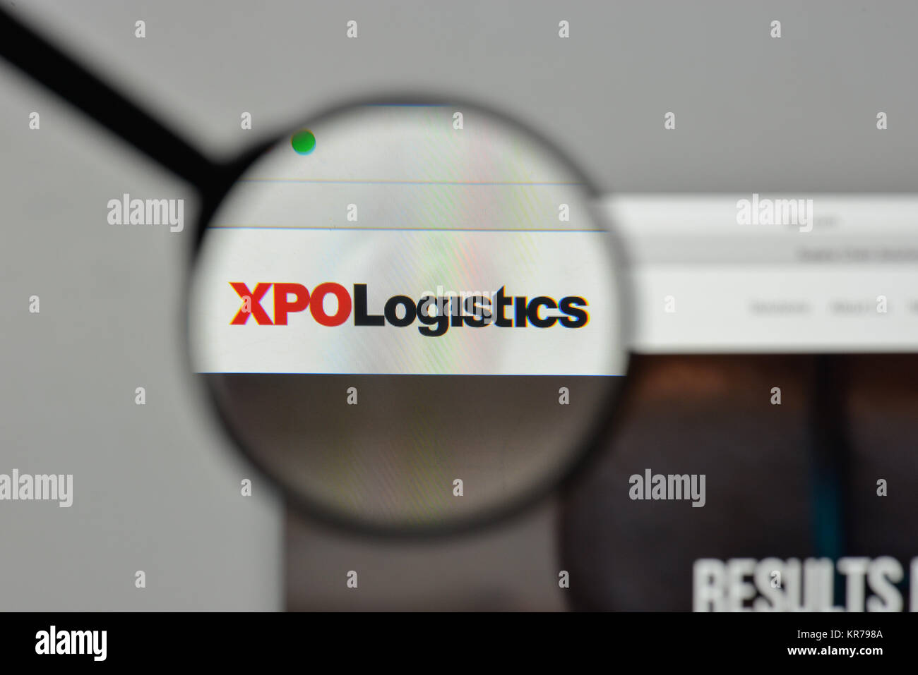 Milano, Italia - 1 Novembre 2017: XPO Logistica logo sulla homepage del sito web. Foto Stock