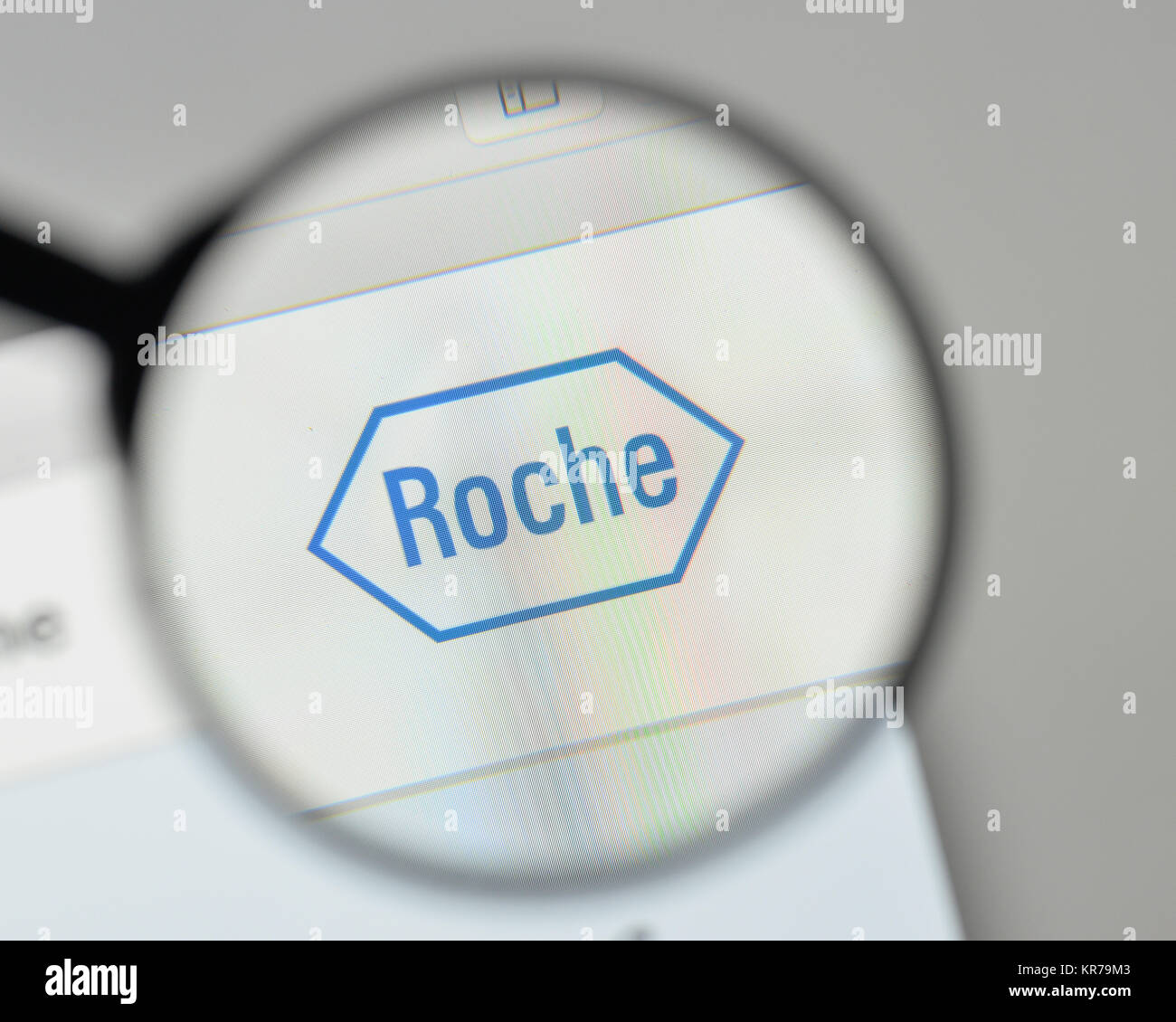 Milano, Italia - 1 Novembre 2017: Hoffmann La Roche logo sulla homepage del sito web. Foto Stock