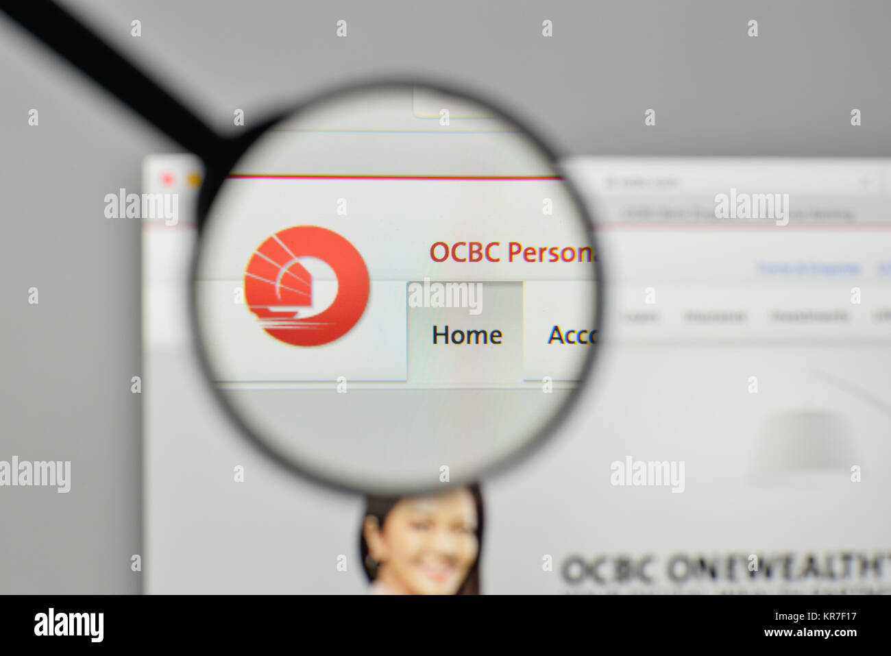 Milano, Italia - 1 Novembre 2017: OCBC Bank logo sulla homepage del sito web. Foto Stock