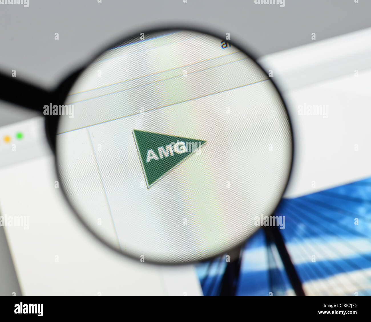 Milano, Italia - 10 agosto 2017: affiliata gruppo Managers website homepage. Si tratta di un American international investment management company . Il logo AMG V Foto Stock