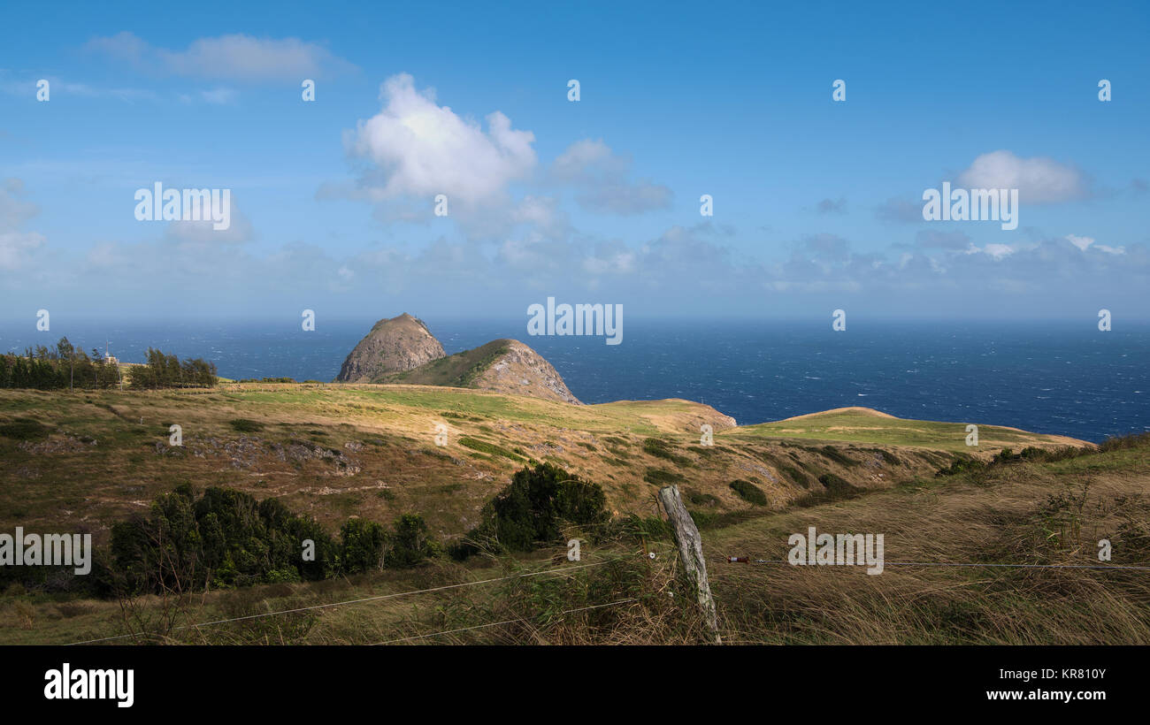 Testa di Kahakuloa (Pu'u Koa'e) è situato in un area molto remota in West Maui vicino al sonnolento villaggio Kahakuloa. Il 636-piede (194 m) Hill è una lan di New Scenic 5 posti Foto Stock