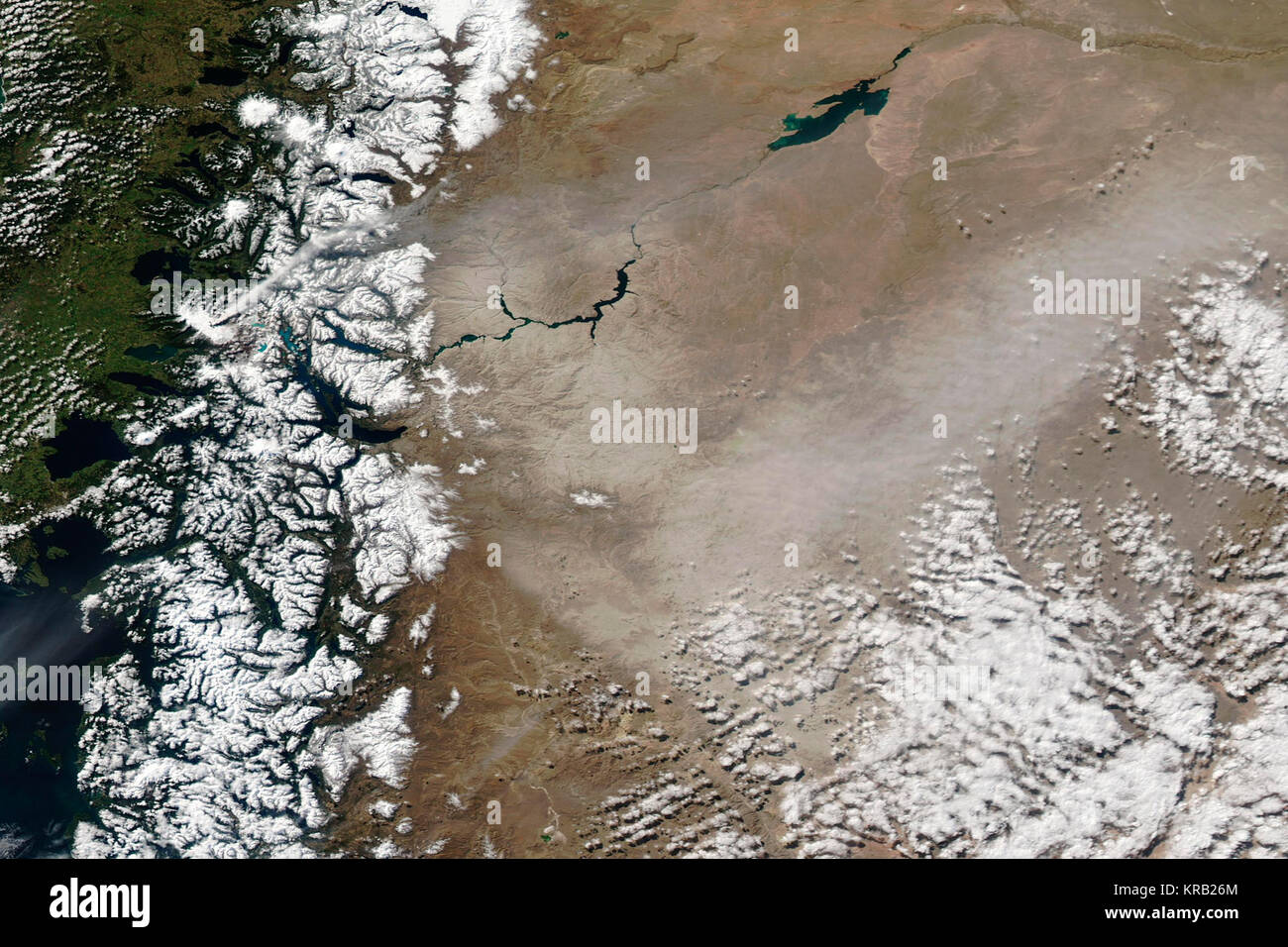 Eruzione costante di Puyehue-Cordón Caulle, Cile, 30 agosto 2011 Foto Stock