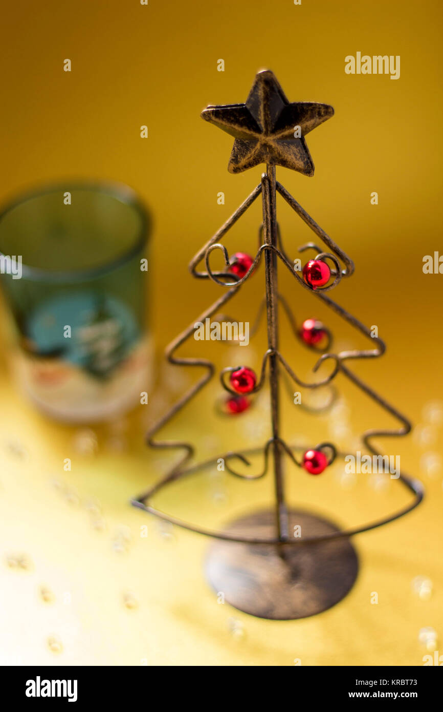 Albero di Natale fatto di filo Foto Stock