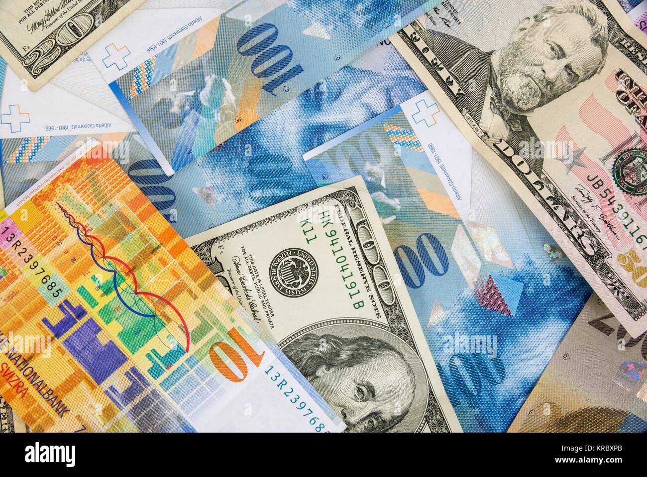 Usd e chf banconote come sfondo Foto Stock