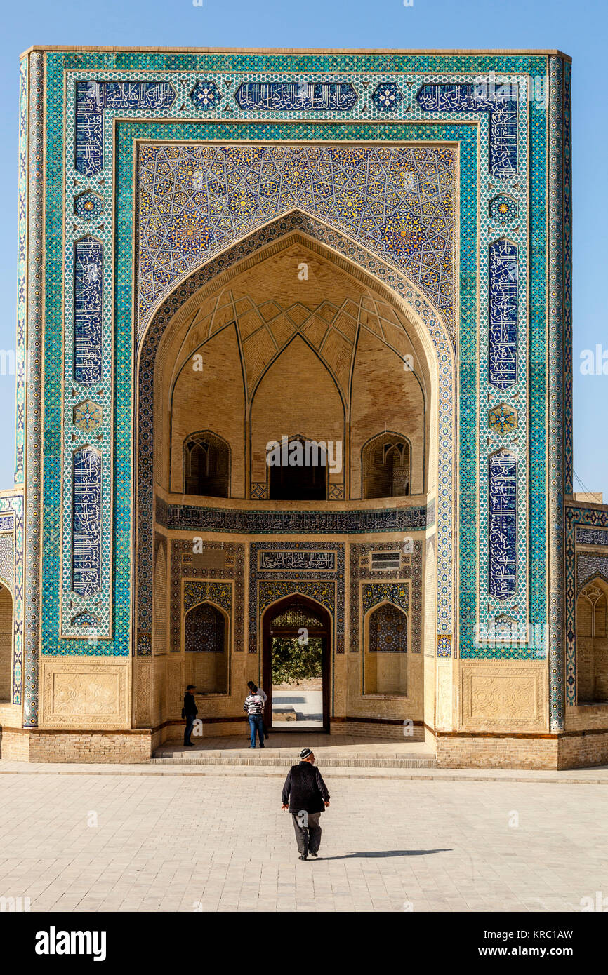 L'entrata alla Moschea Kalyan, Bukhara, Uzbekistan Foto Stock