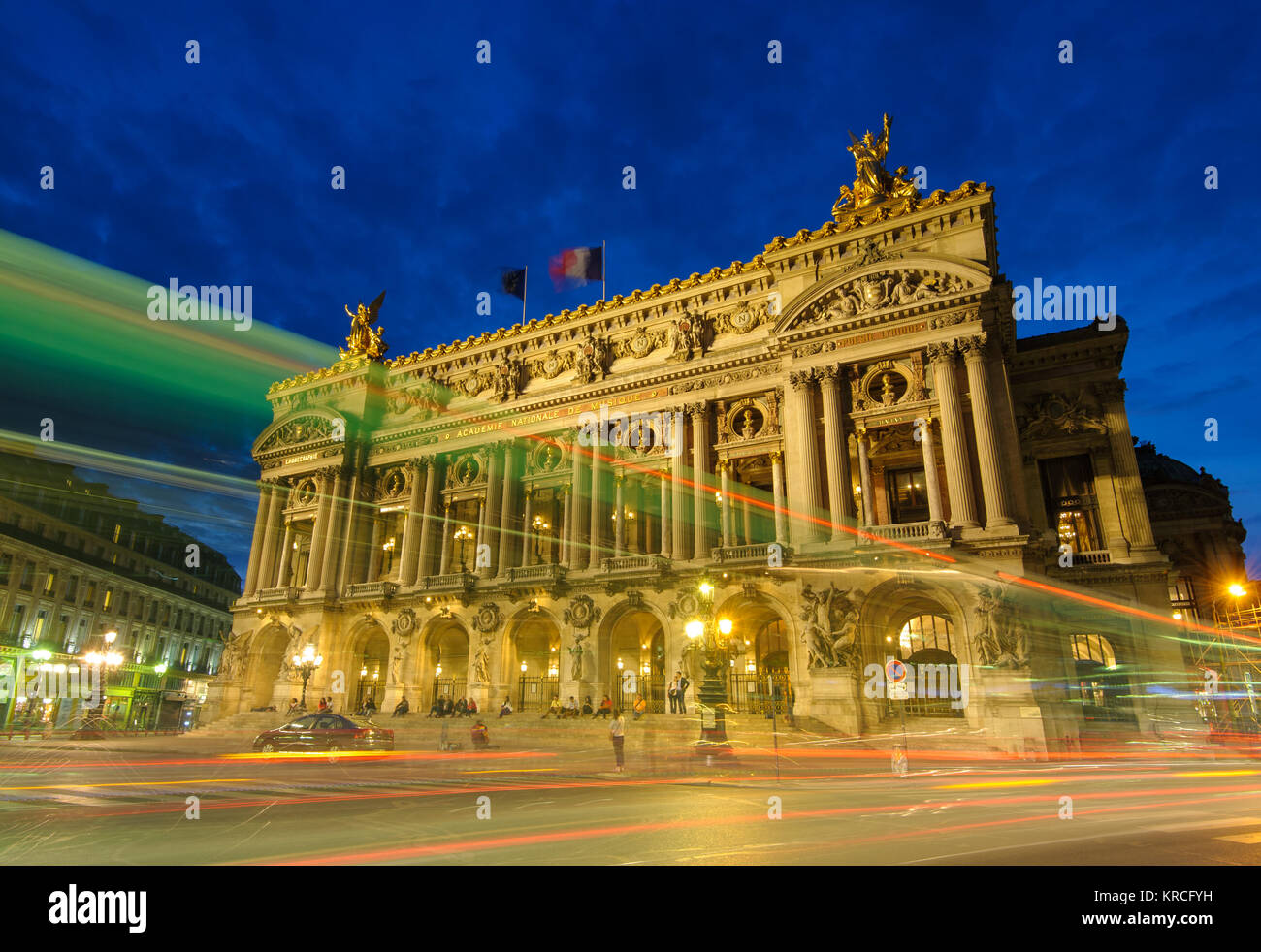 Vista notturna del Palais Garnier, opera a Parigi Foto Stock