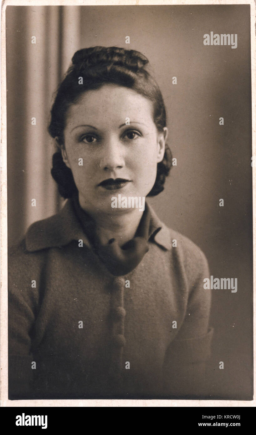 Moda giovane donna Foto Stock