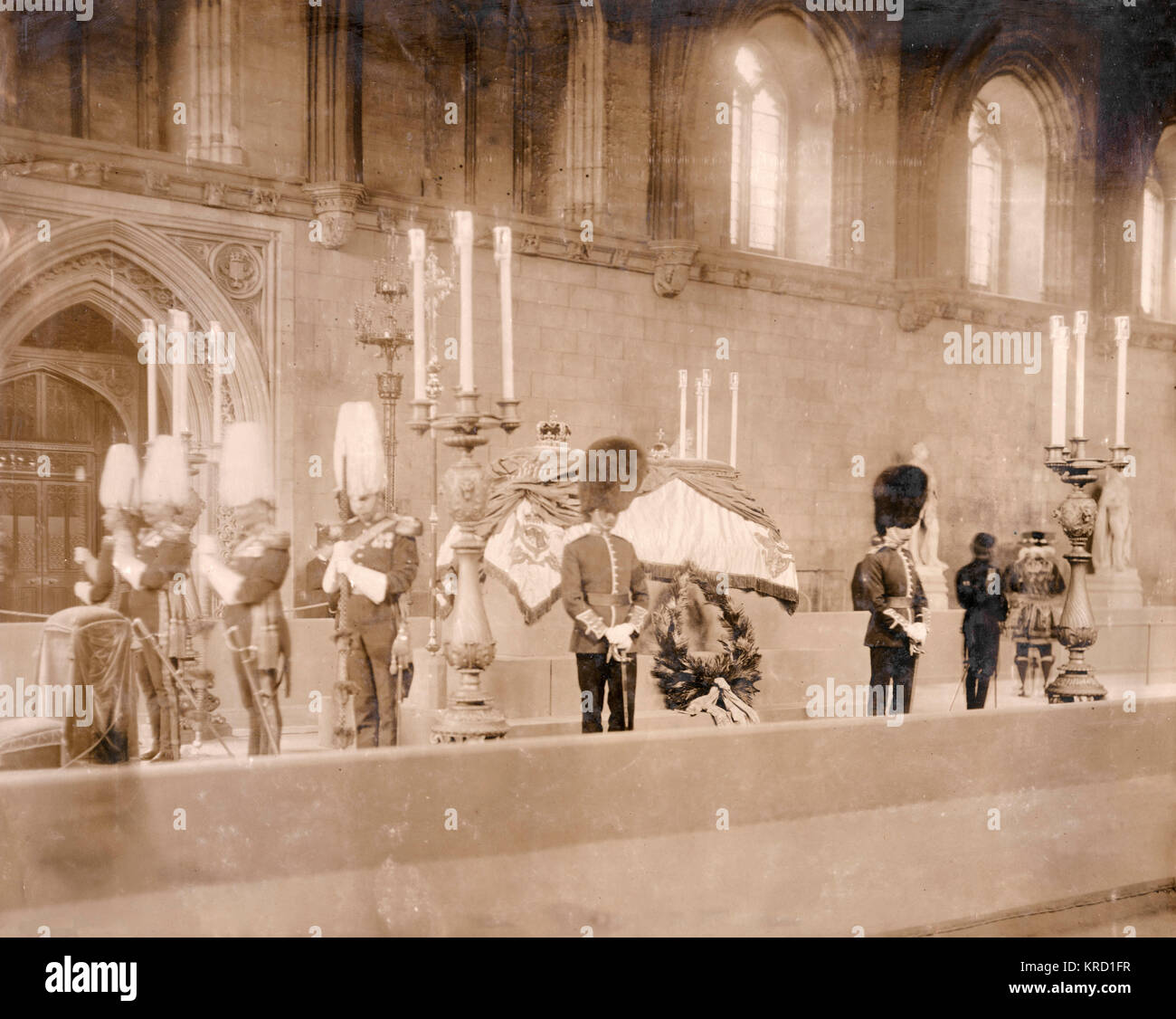 Edoardo VII sdraiato nello stato, Westminster Hall Foto Stock