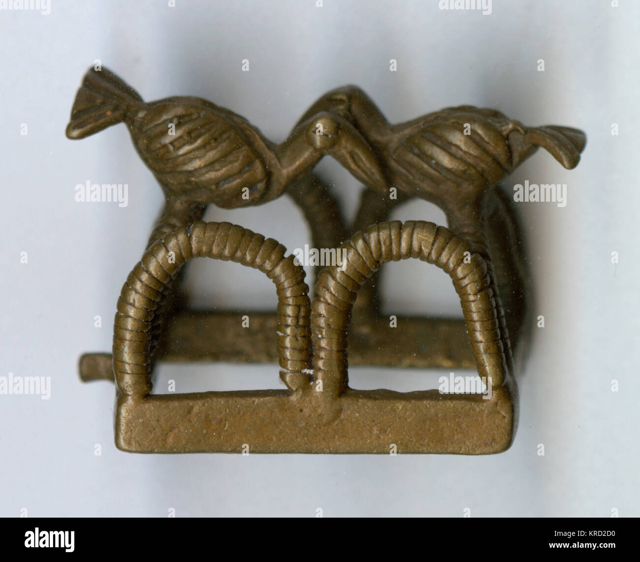 Ornamento in ottone, due uccelli Foto Stock