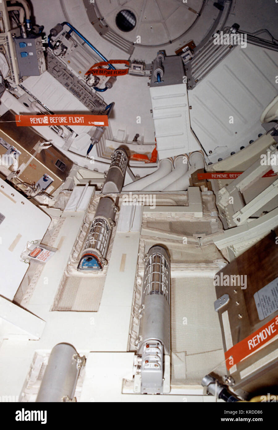 Vista interna di MDA. Quadrante In dopo la metà di MDA tra il-asse Y nd +asse z. (MIX FILE) Skylab multiple adattatore docking - Interno vista di poppa 7034688 Foto Stock