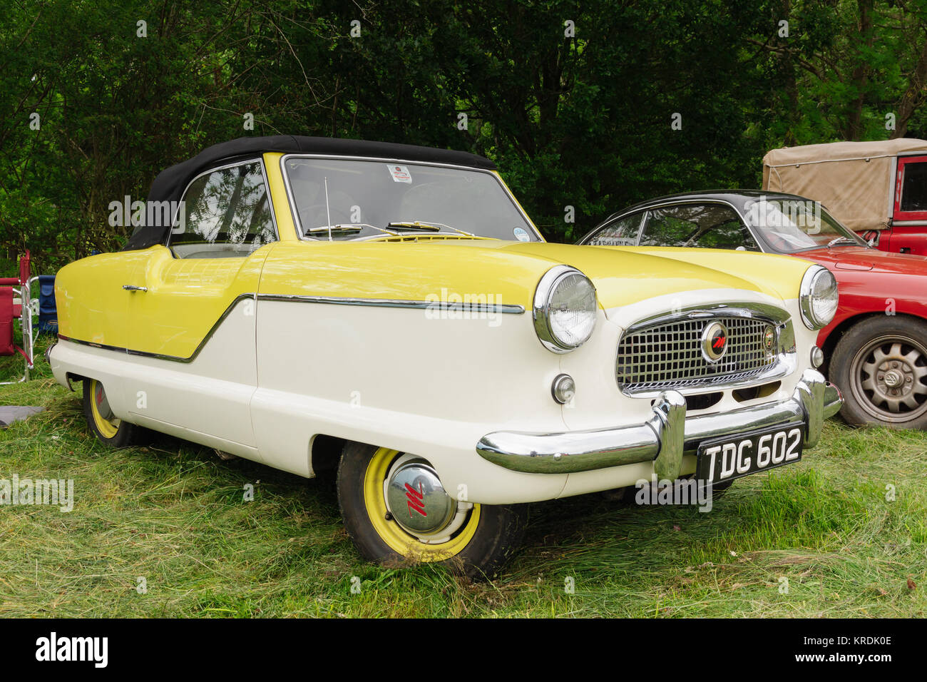 Nash o Hudson Metropolitan un Americano classico a due porte di economia o ultracompatto che sta vettura costruita dal 1953 al 1961 da Austin NEL REGNO UNITO Foto Stock