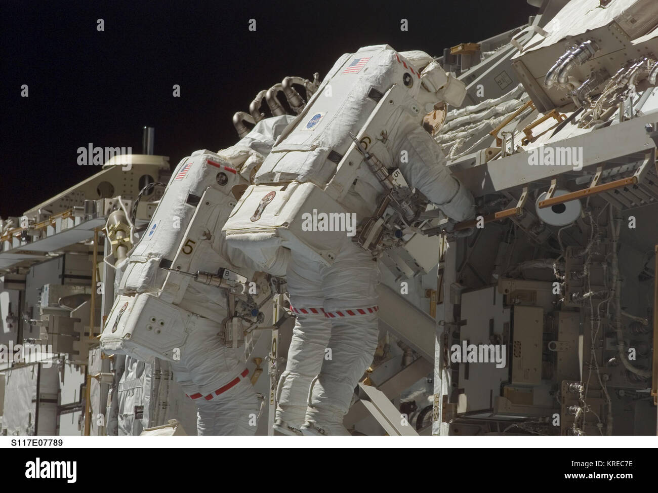 STS-117 EVA4d Foto Stock
