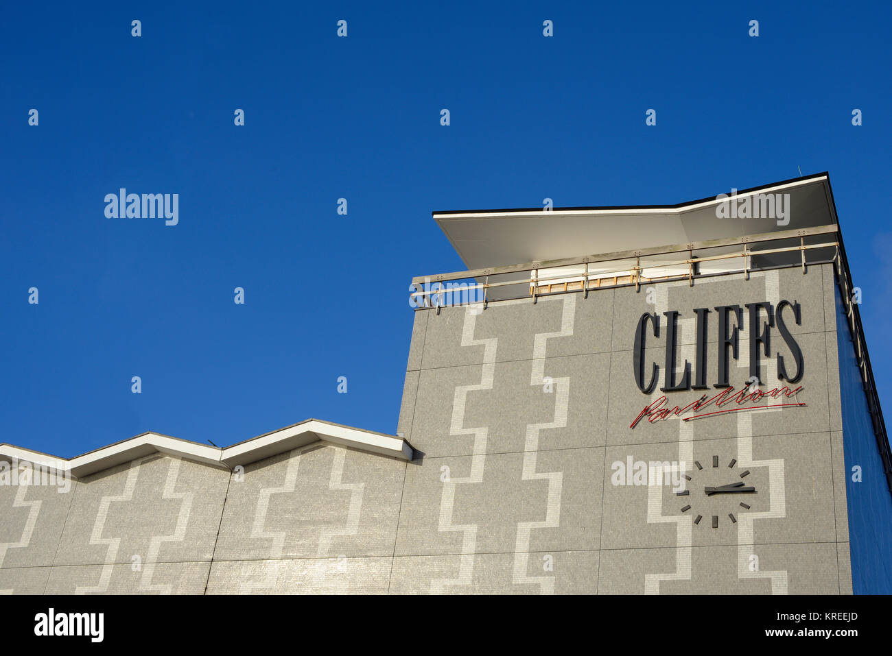 Cliffs Pavilion Westcliff on Sea, Southend on Sea, Essex. Di proprietà del Southend Borough Council e gestito da HQ Theatres and Hospitality Foto Stock