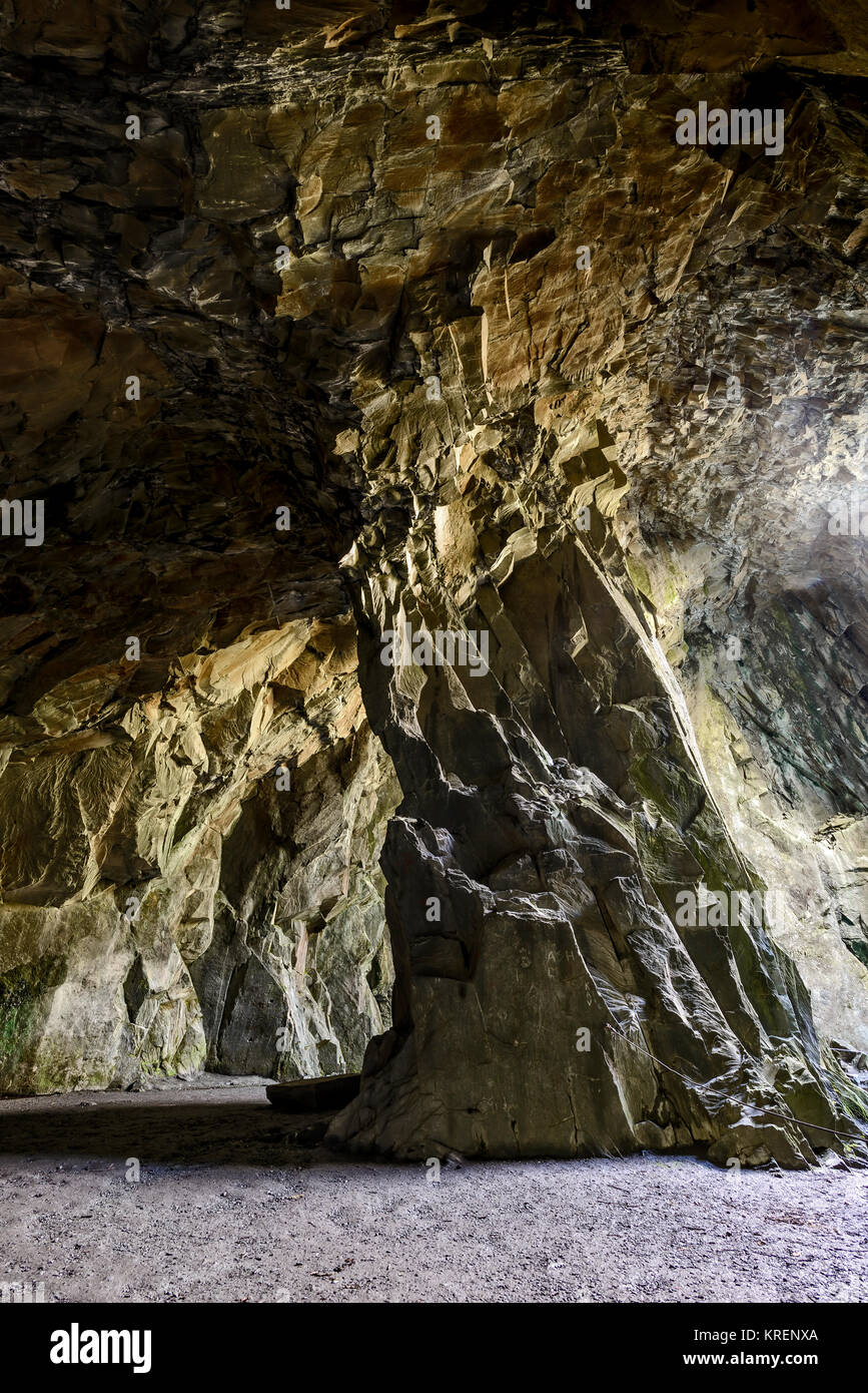 Cathedral cave in poco Langdale Foto Stock