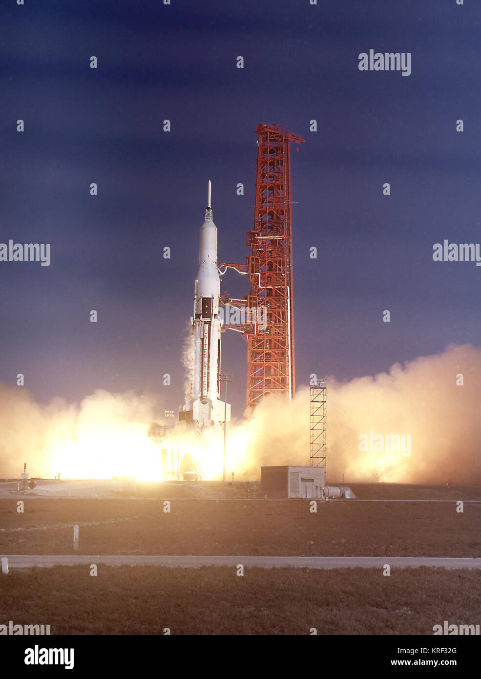 Sa-9 (SATURN 1 blocco II) il decollo il 16 febbraio 1962. primo Saturno con il payload di funzionamento 'Pegasus' meteroid satellite di rilevamento REF: 5-19630 pad 37b (MIX FILE) Saturn SA9 lancio Foto Stock