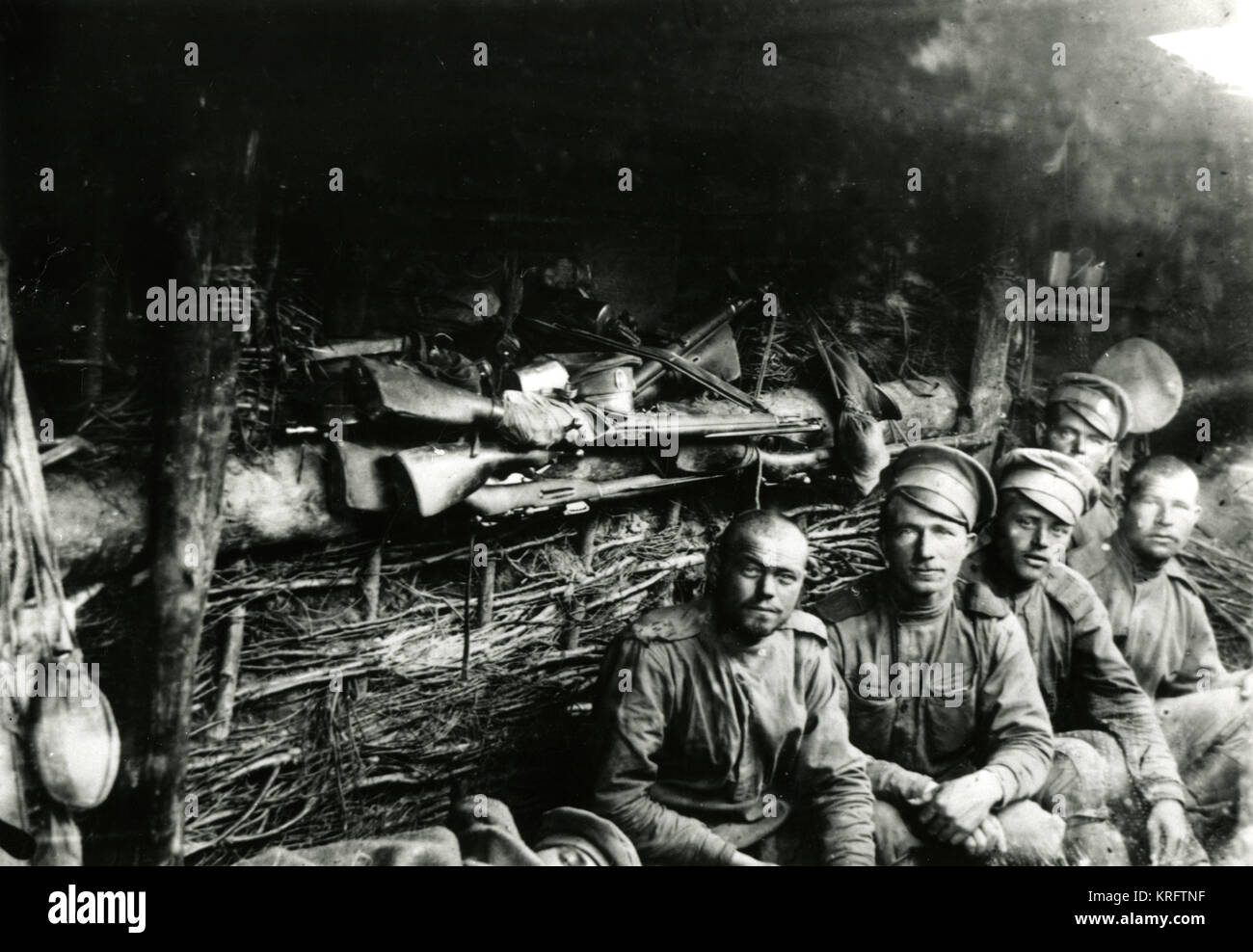 WW1 - soldati regnanti dukhovischensky russi scavati Foto Stock