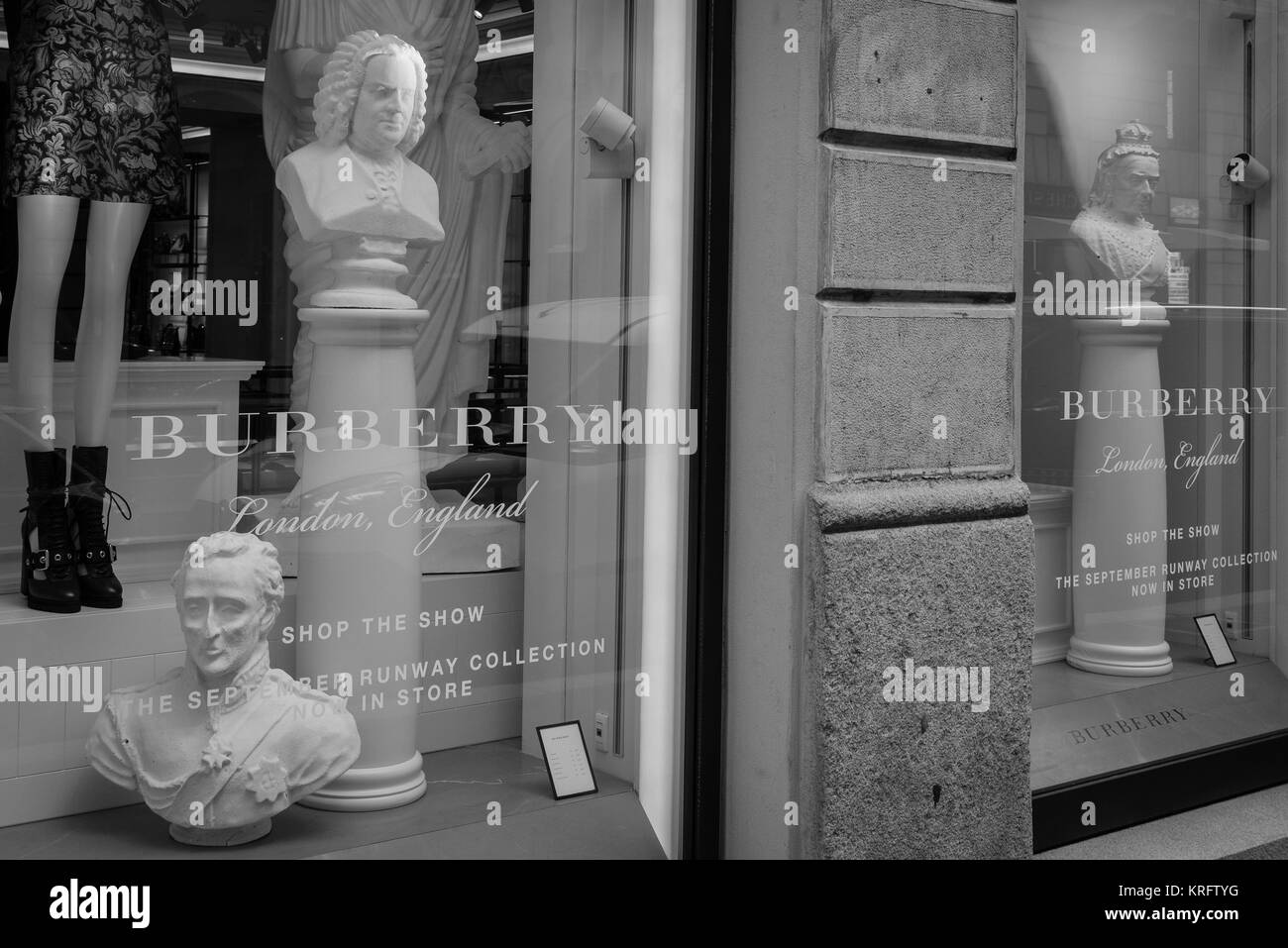 Milano - Ottobre 9, 2016: Burberry store a Milano Foto Stock