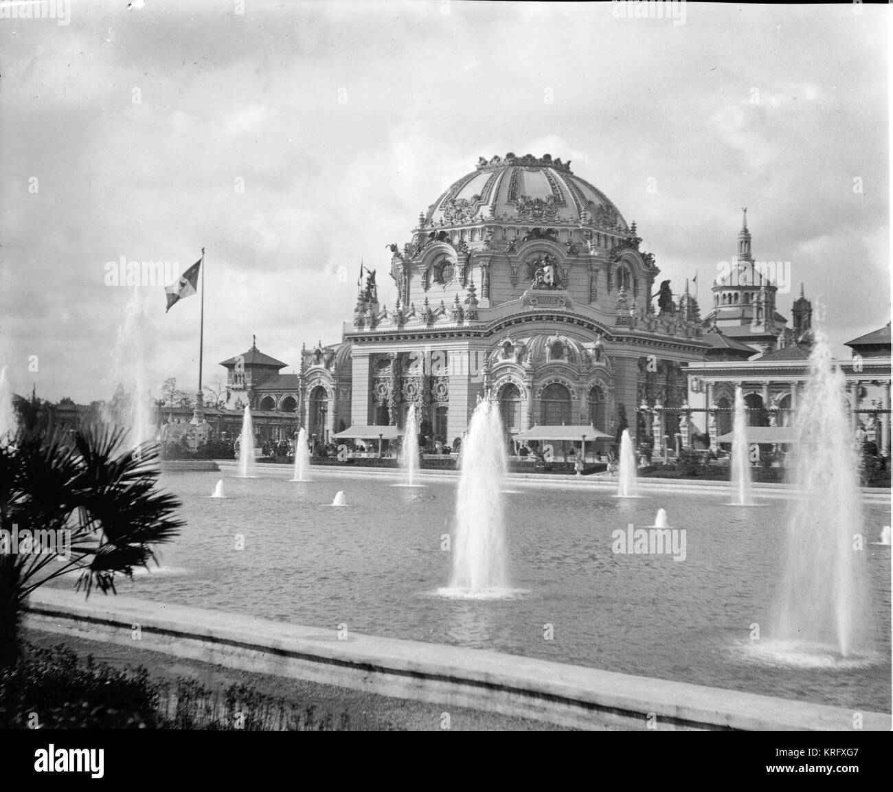 La Musica La costruzione presso la Pan American Exposition Fiera Mondiale tenutasi a Buffalo, New York, Stati Uniti, dal 1 Maggio fino al 2 novembre 1901. Immagine dalla fotocamera negativo nitrato. Foto Stock