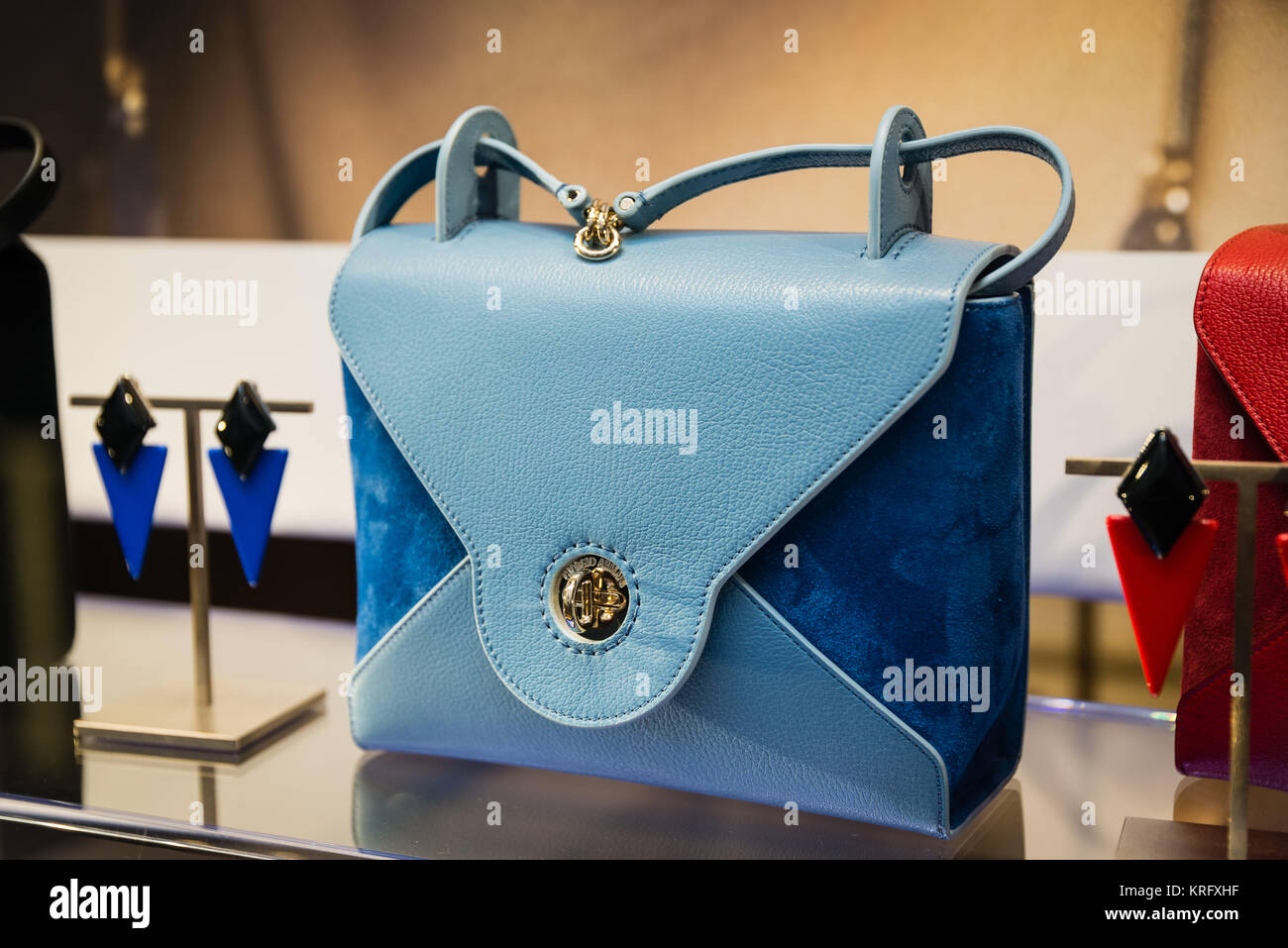 Stock Immagini Shop Fotos amp; Alamy Armani SqZCOn