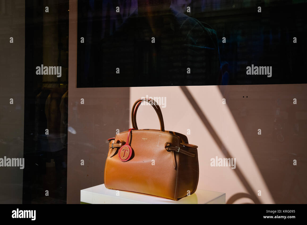 Milano, Italia - 24 Settembre 2017: Trussardi store a Milano. La settimana della moda di Trussardi shopping Foto Stock