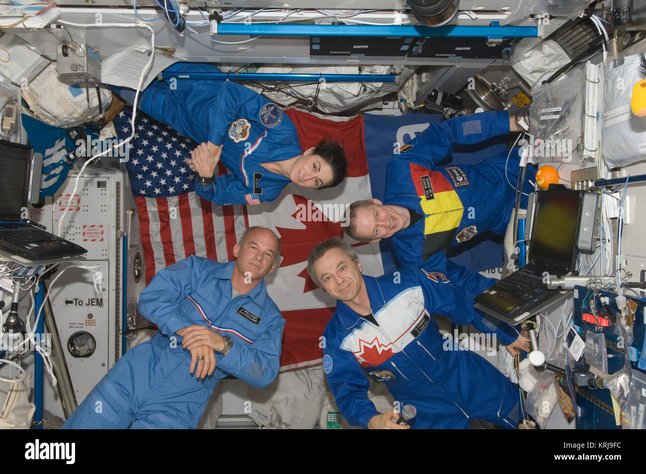 ISS-21 evento educativo nel nodo di armonia Foto Stock