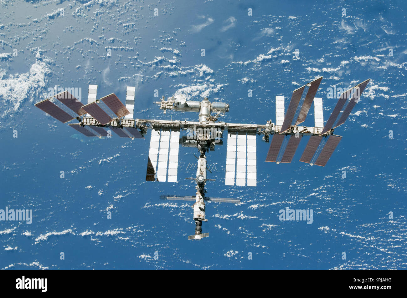 STS-130 adoperano flyaround 3 Foto Stock