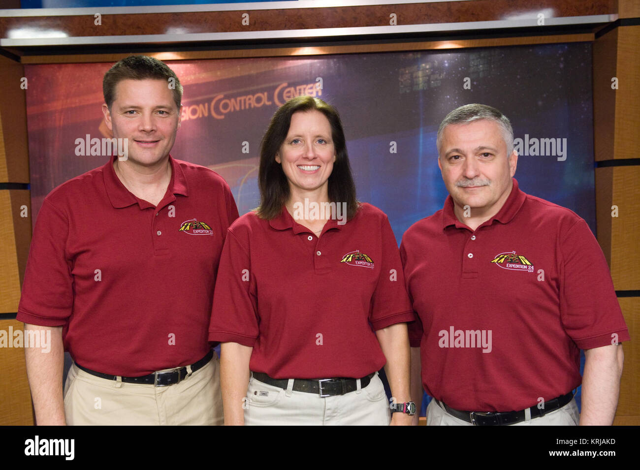 Foto data: 03-02-10 Posizione: Bldg 2N, press briefing room Oggetto: Spedizione 24/25 premere conferencewith membri di equipaggio Shannon Walker, Doug Wheelock e Yuri Yurchikhin fotografo: James Blair Soyuz TMA-19 equipaggio Foto Stock