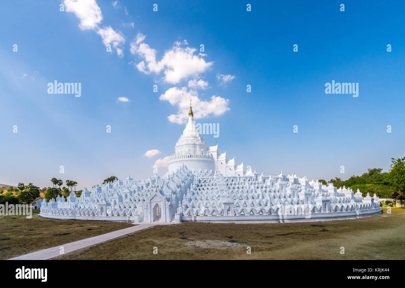 Royalty di alta qualità gratuitamente stock immagine del tempio storico Pagoda Bianca di Hsinbyume (Myatheindan) in Mingun, Mandalay Myanmar Foto Stock