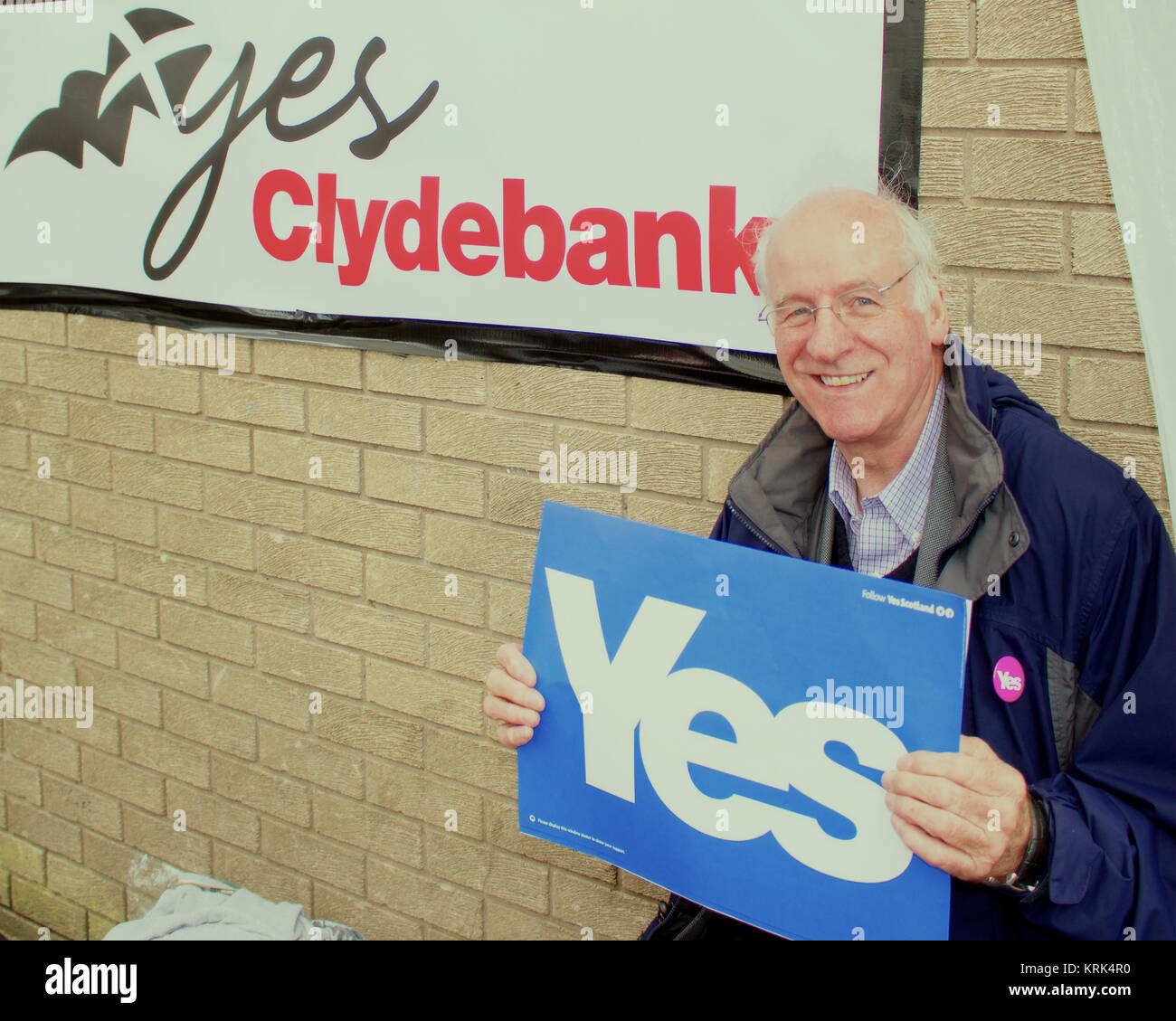 Gil Paterson, MSP per Clydebank e Milngavie, campagne per Sì Clydebank il 16 agosto 2014, Clyde Shopping Centre, Clydebank, Scozia Foto Stock