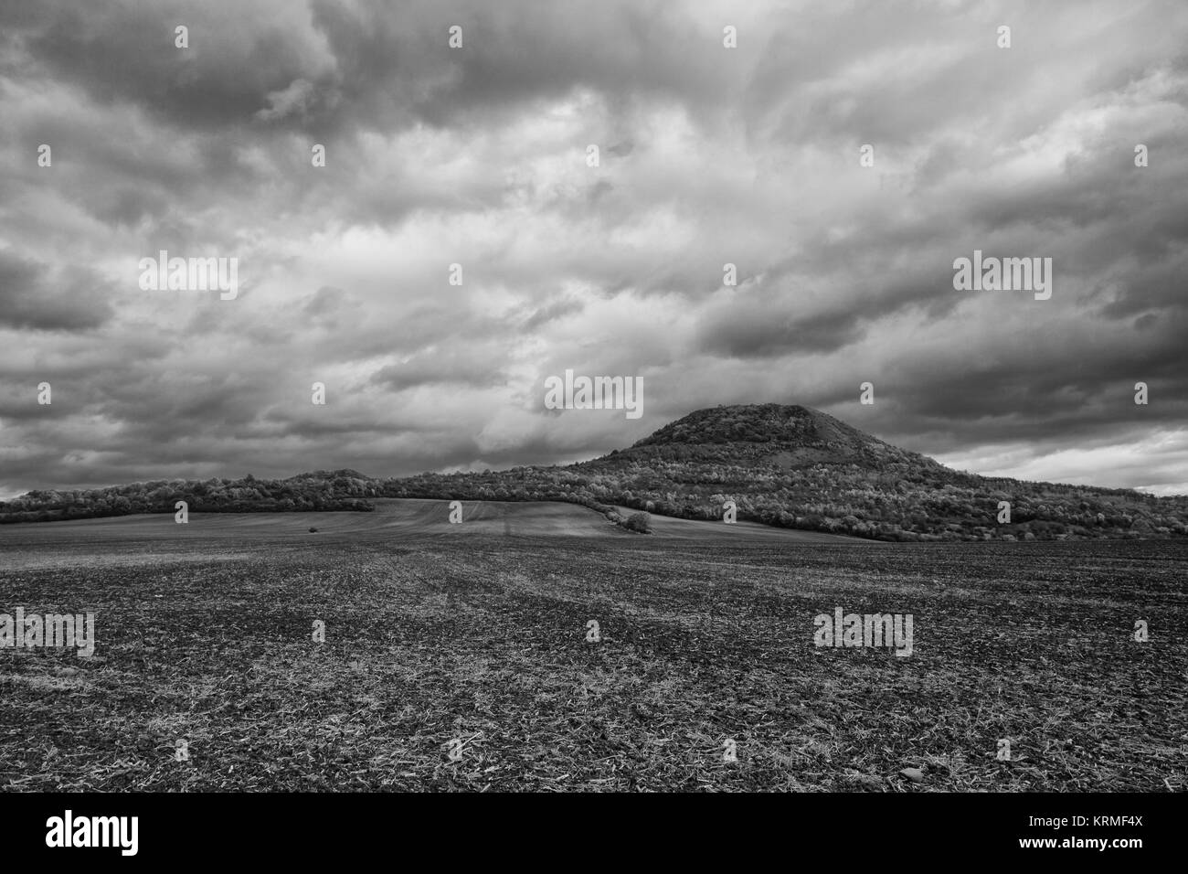 Oblik famosa collina in autunno di Boemia centrale Highlands, Repubblica Ceca Foto Stock