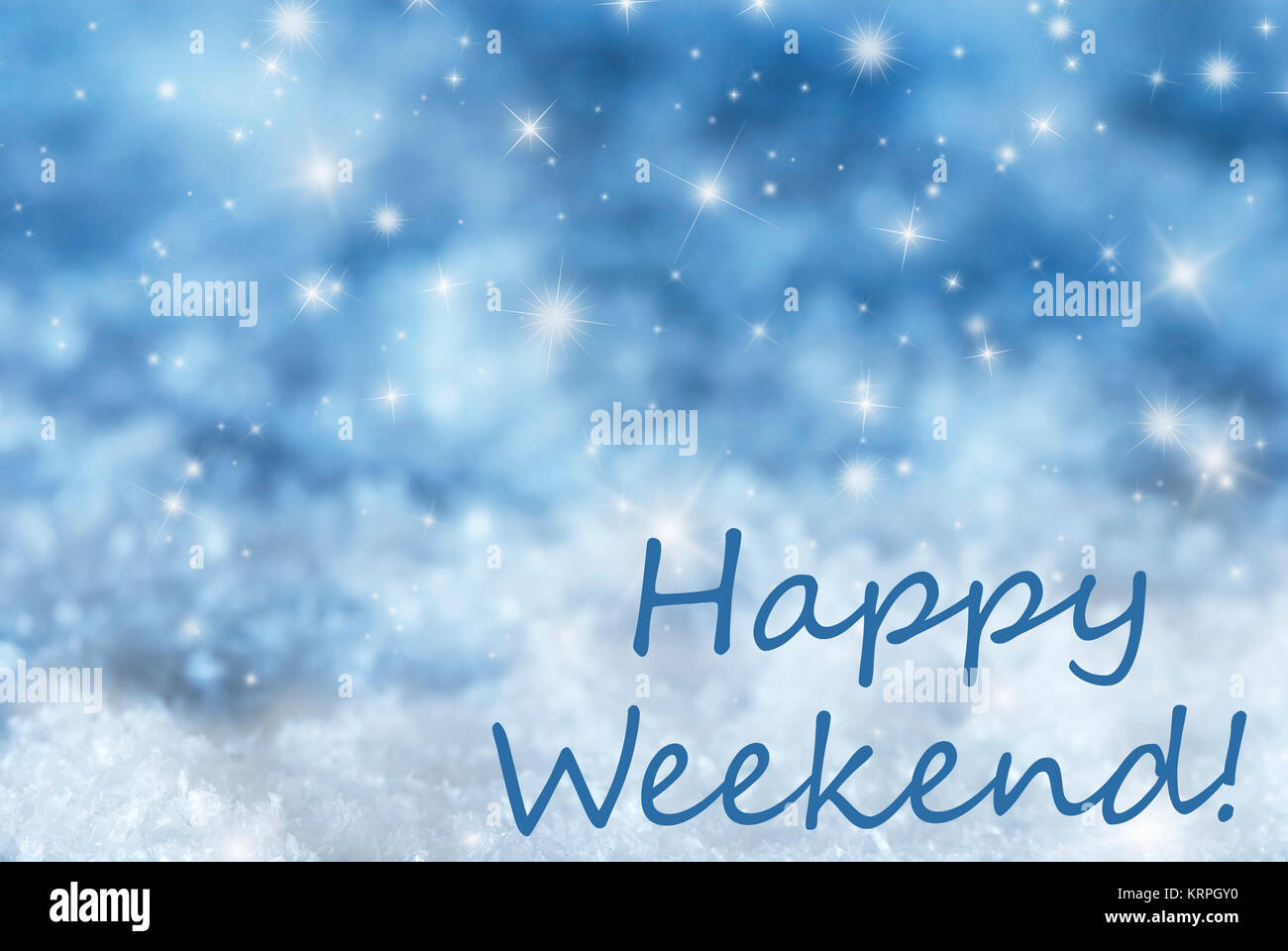 Testo inglese Happy Weekend. Spumanti blu sullo sfondo di Natale o una texture con la neve. Copia dello spazio per il testo qui Foto Stock