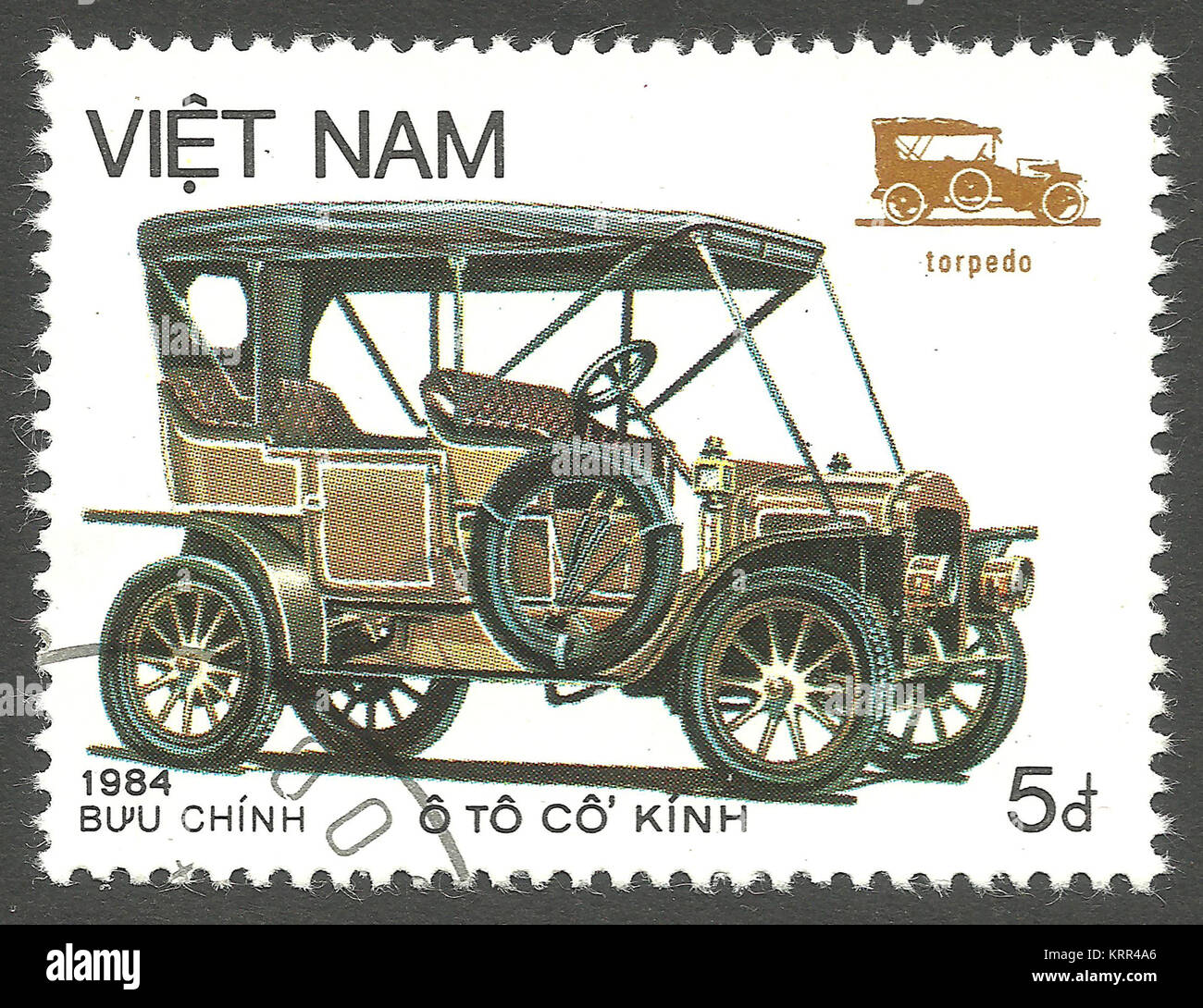 Vietnam - circa 1984: timbro stampato dal Vietnam, memorabile edizione del colore del mezzo di trasporto, mostra retrò Automobile Foto Stock