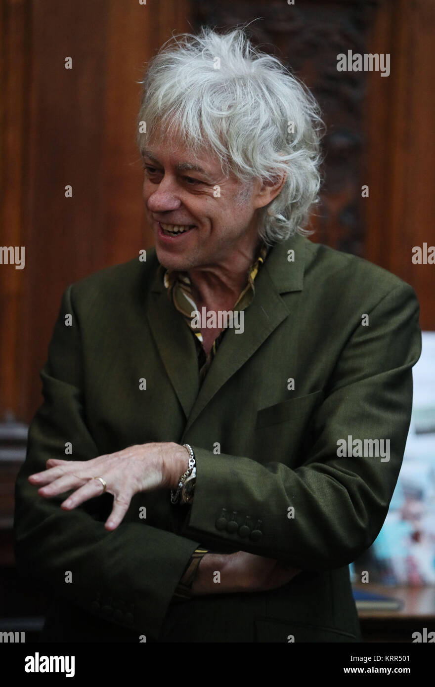 Sir Bob Geldof presso la Biblioteca Nazionale di Irlanda come ha annunciato che la band aiuti di fiducia è di donare il suo archivio al NLI. Picture Data: mercoledì 20 dicembre, 2017. Vedere PA storia Geldof irlandese. Foto di credito dovrebbe leggere: Brian Lawless/PA FILO Foto Stock