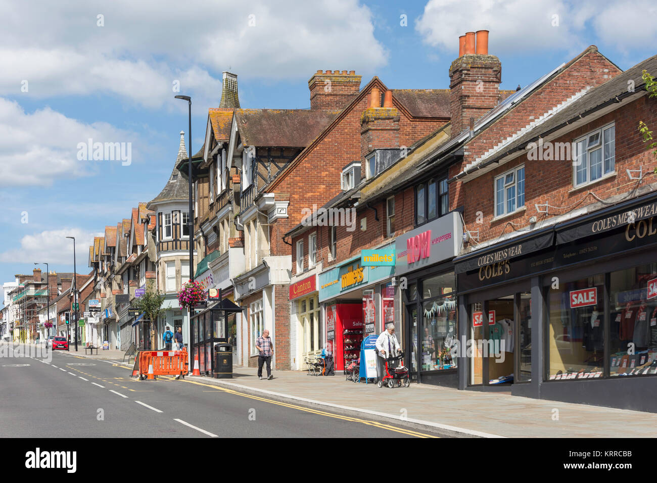 High Street, Uckfield, East Sussex, England, Regno Unito Foto stock - Alamy