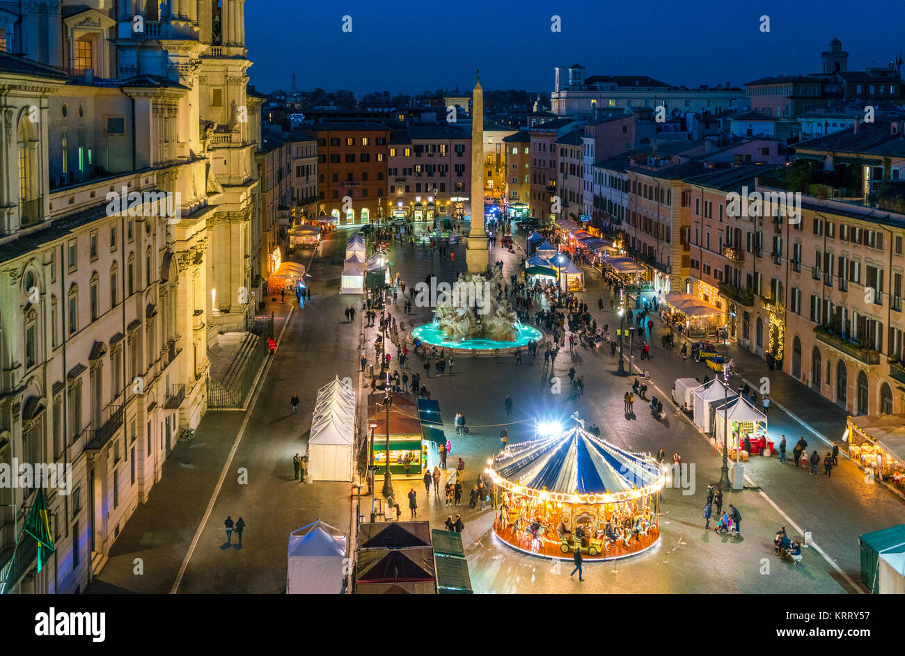 Piazza Navona a Roma durante il tempo di Natale. Foto Stock