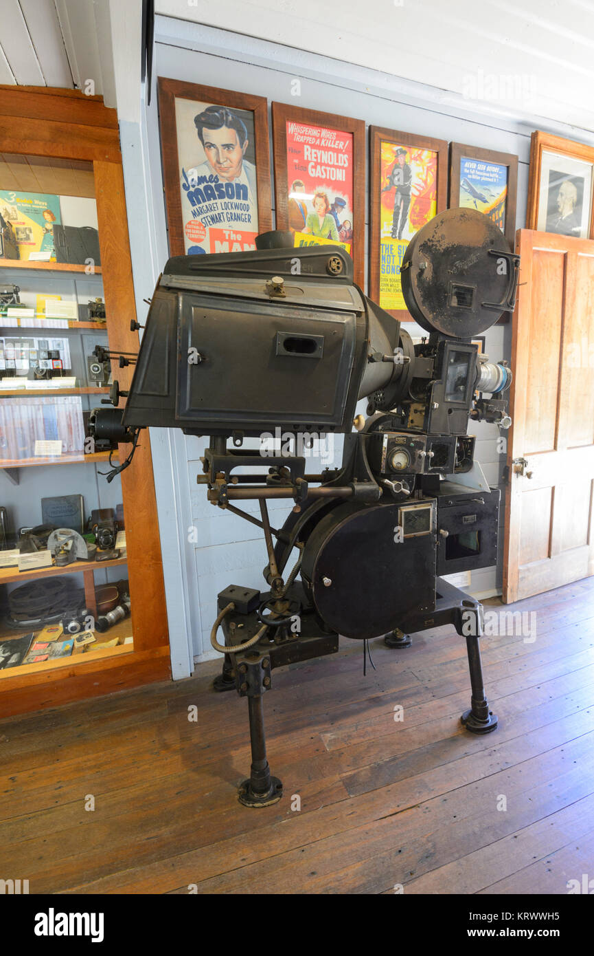 C. 1929 Simplex carbonio-arc proiettore video visualizzato in Herberton villaggio storico, Queensland, QLD, Australia Foto Stock