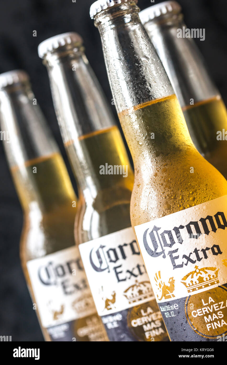 Corona extra beer immagini e fotografie stock ad alta risoluzione - Alamy