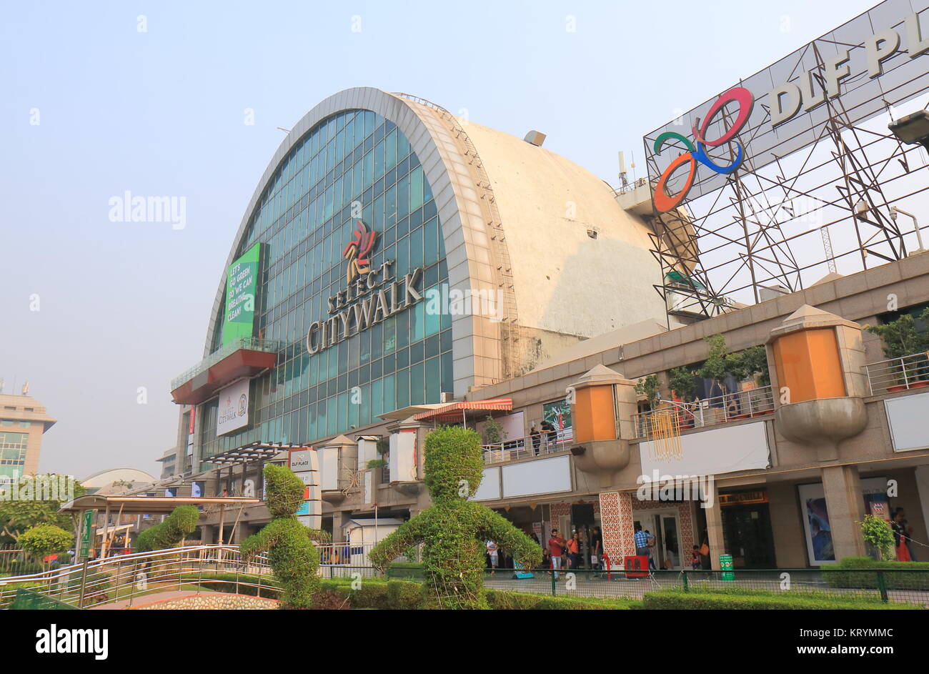 Contemporary Citywalk Shopping Mall a Nuova Delhi in India Foto Stock