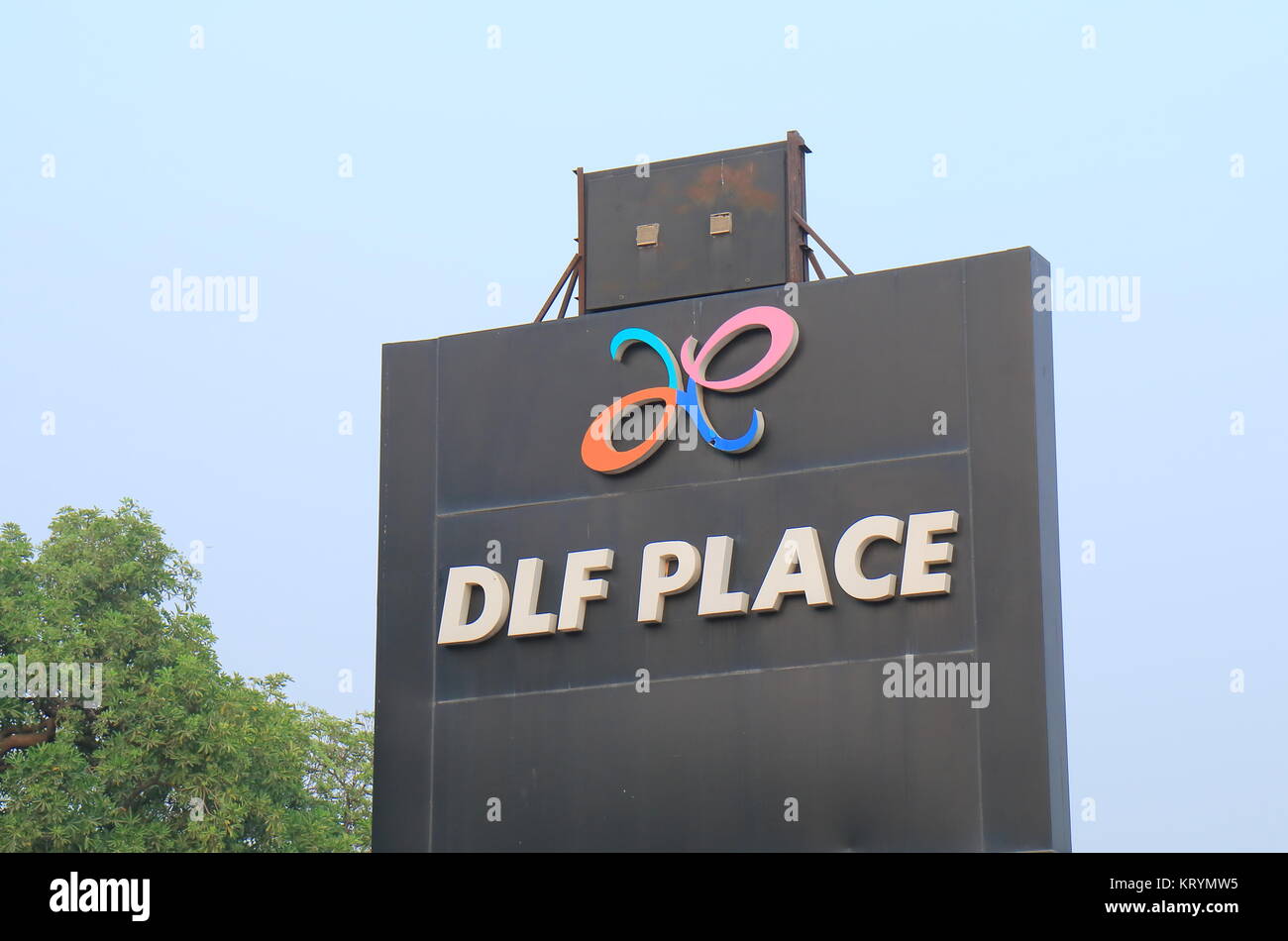 DLF Place Shopping Mall di segnaletica in New Delhi India Foto Stock