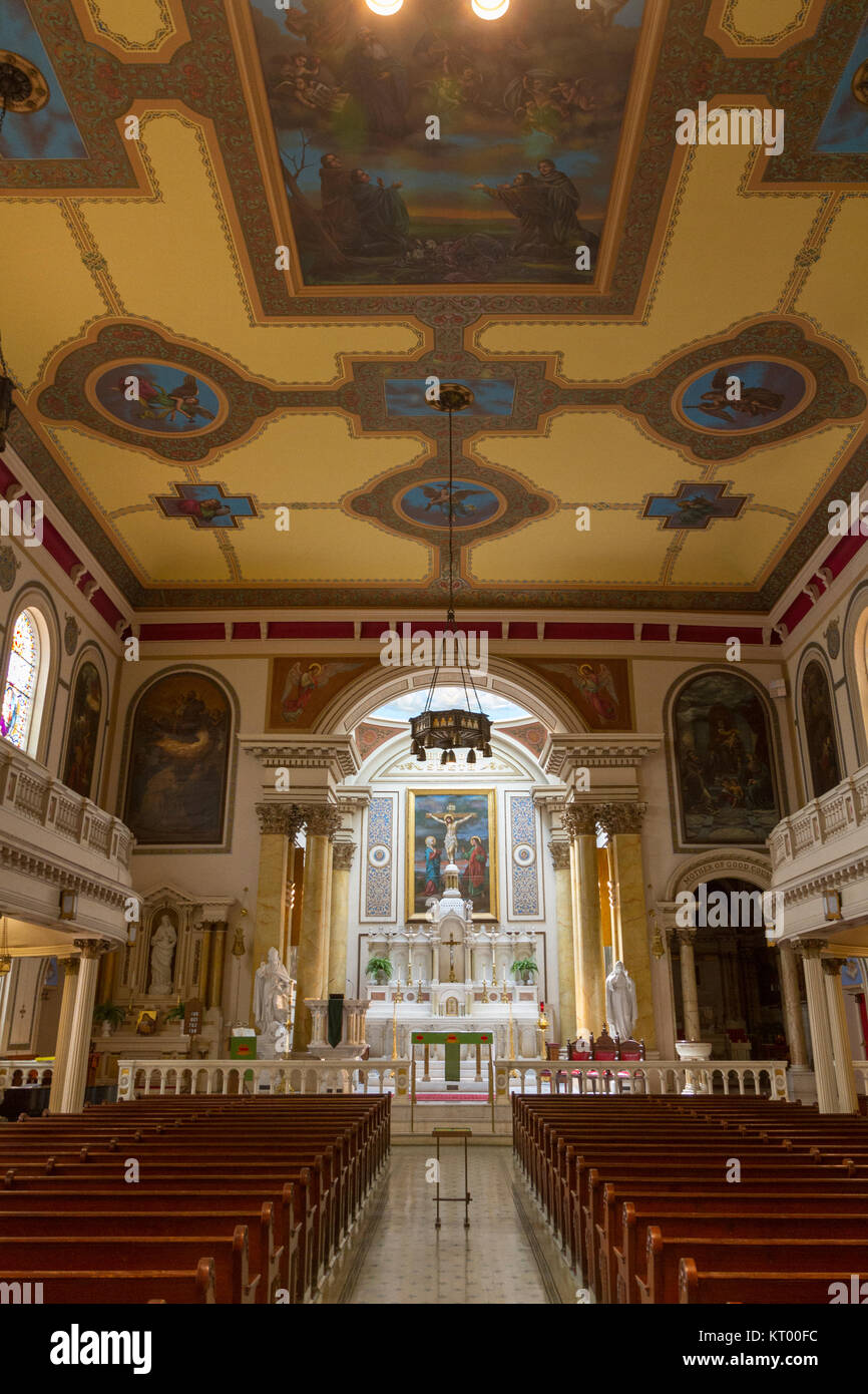 Il soffitto affreschi di Nicola Monchesi all'interno Chiesa di Sant'Agostino a Philadelphia, Pennsylvania, Stati Uniti. Foto Stock