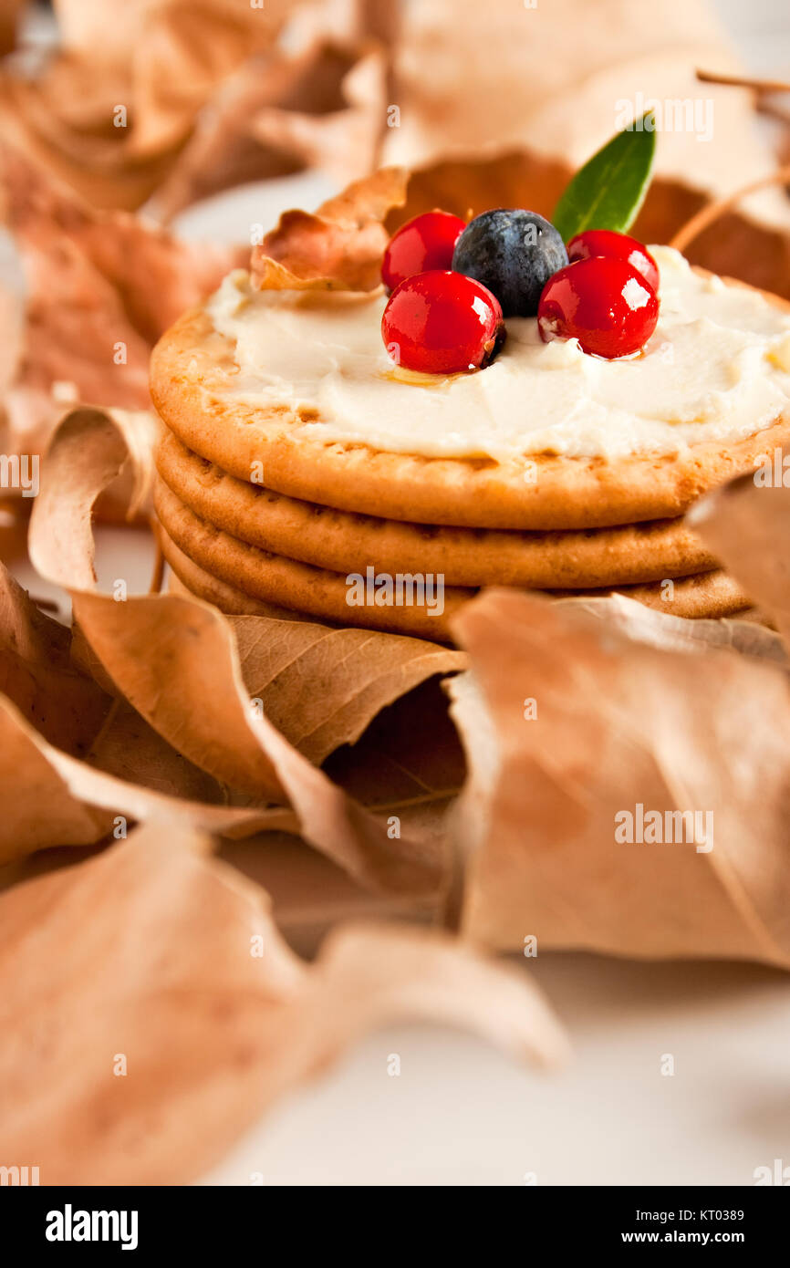 I biscotti con crema di formaggio e mirtilli Foto Stock