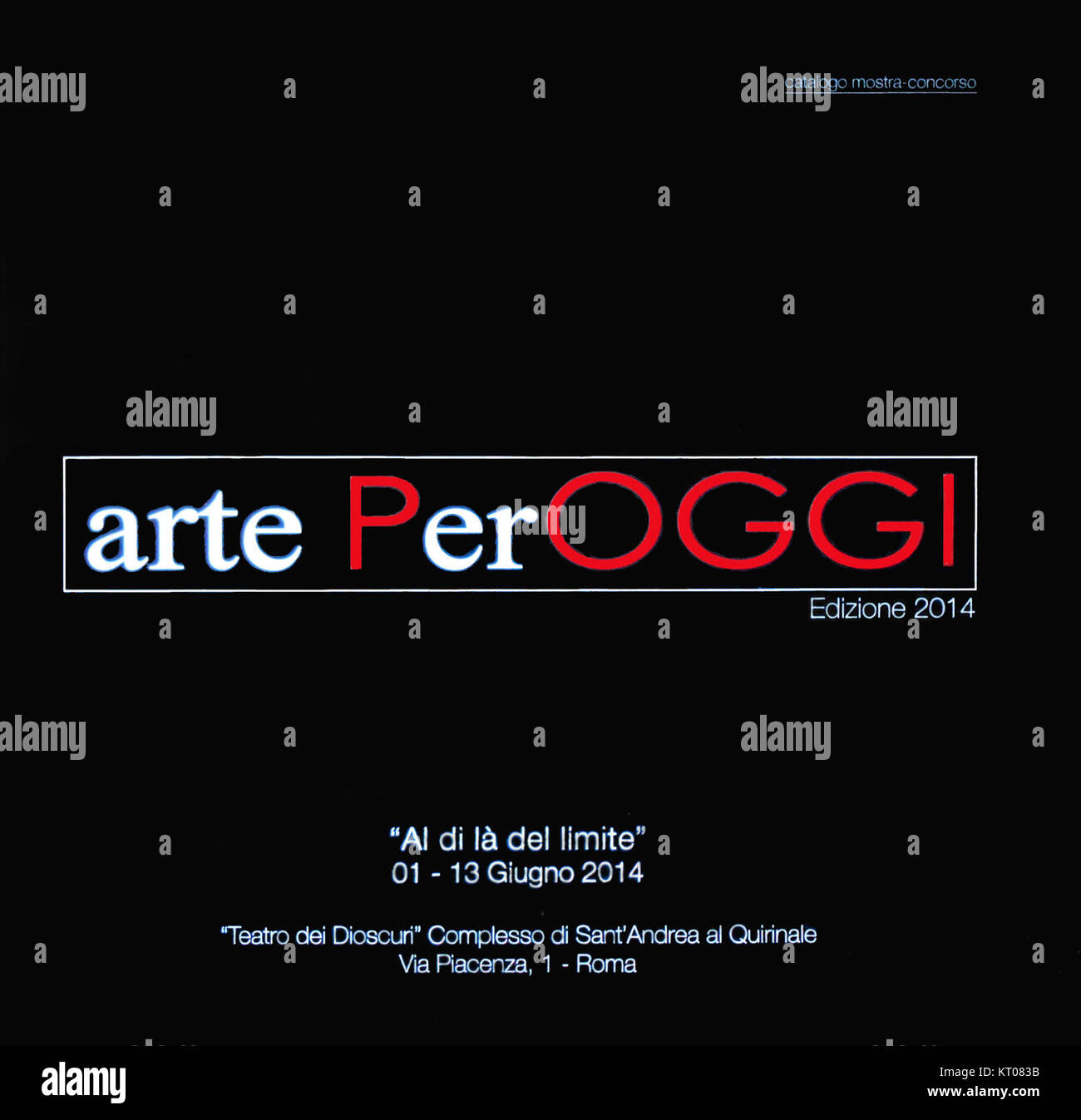 Arte PerOGGI è una mostra d'arte del 2014 che presenta opere contemporanee oltre i limiti tradizionali. L'evento mette in mostra forme d'arte innovative e rivoluzionarie di artisti diversi. Foto Stock