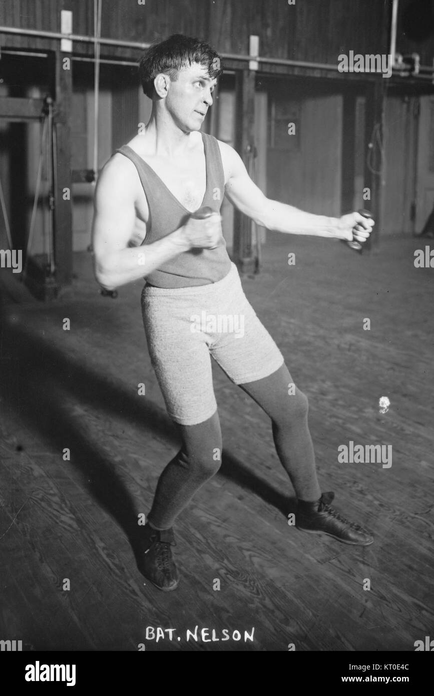 Battling Nelson è stato un pugile professionista danese-americano attivo all'inizio del XX secolo. Ha vinto il World Lightweight Championship ed era noto per il suo stile di combattimento aggressivo e la sua determinazione. Foto Stock