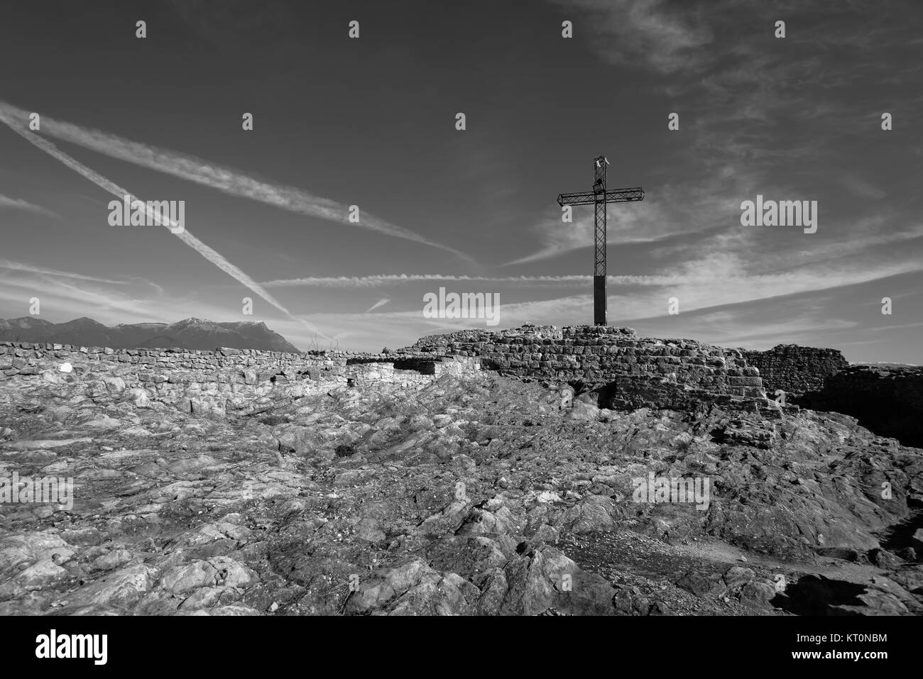 Il lago di Garda dalla Rocca di Manerba Foto Stock