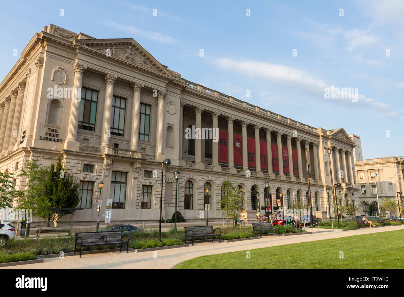 Il Parkway Central Library su Logan Square, Philadelphia, Pennsylvania, Stati Uniti. Foto Stock