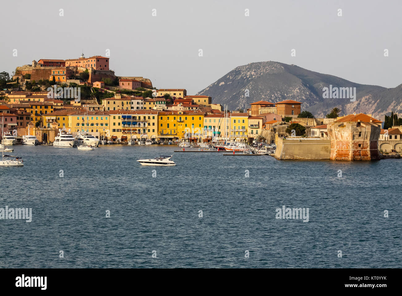 La città di Portoferraio sull'isola d'Elba italiano Foto Stock