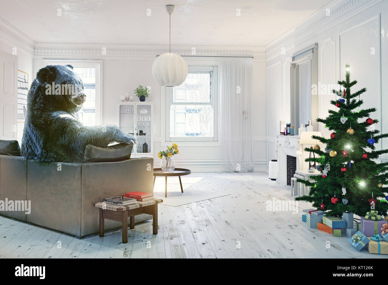 L'orso rilassante nella celebrazione di Natale camera decorata sul divano. Illustrazione creativa. Foto CG e combinazione di elementi. Il rumore e la consistenza Foto Stock