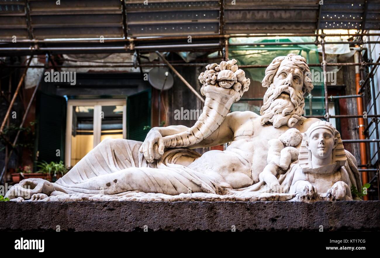 Il dio Nilo è una scultura in marmo, Napoli. Italia Foto Stock