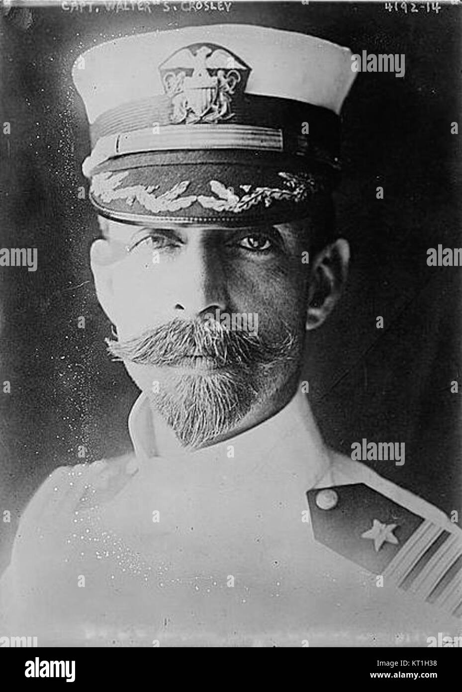 Il capitano Walter S. Crosley fu una figura importante nella storia militare americana. Prestò servizio con distinzione, dando contributi significativi alle operazioni militari e alla leadership, ed è riconosciuto per la sua dedizione e servizio durante la sua carriera. Foto Stock